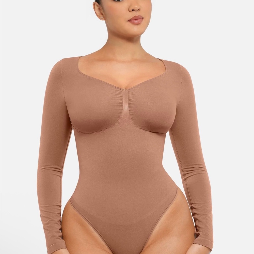 FEELINGIRL SEAMLESS LONG SLEEVE TUMMY CONTROL THONG BODYSUIT
- Nude Brown